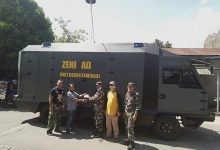 Warga Komplek Wartawan Semprot Disinfektan Guna Cegah Penyebaran COVID-19