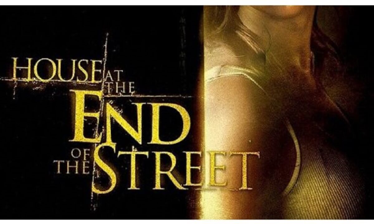 Sinopsis Film House at the End of the Street (2012)