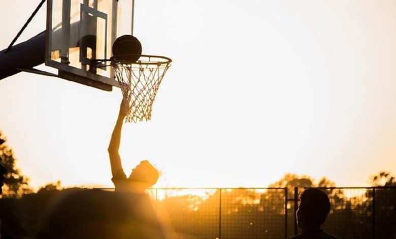 Bola Basket Pengertian, Teknik, Sejarah, Peraturan & Ukuran