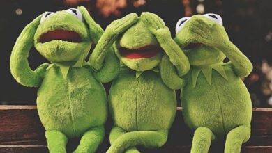 Pengertian Teks Anekdot, Ciri, Struktur dan Kaidah Kebahasaan