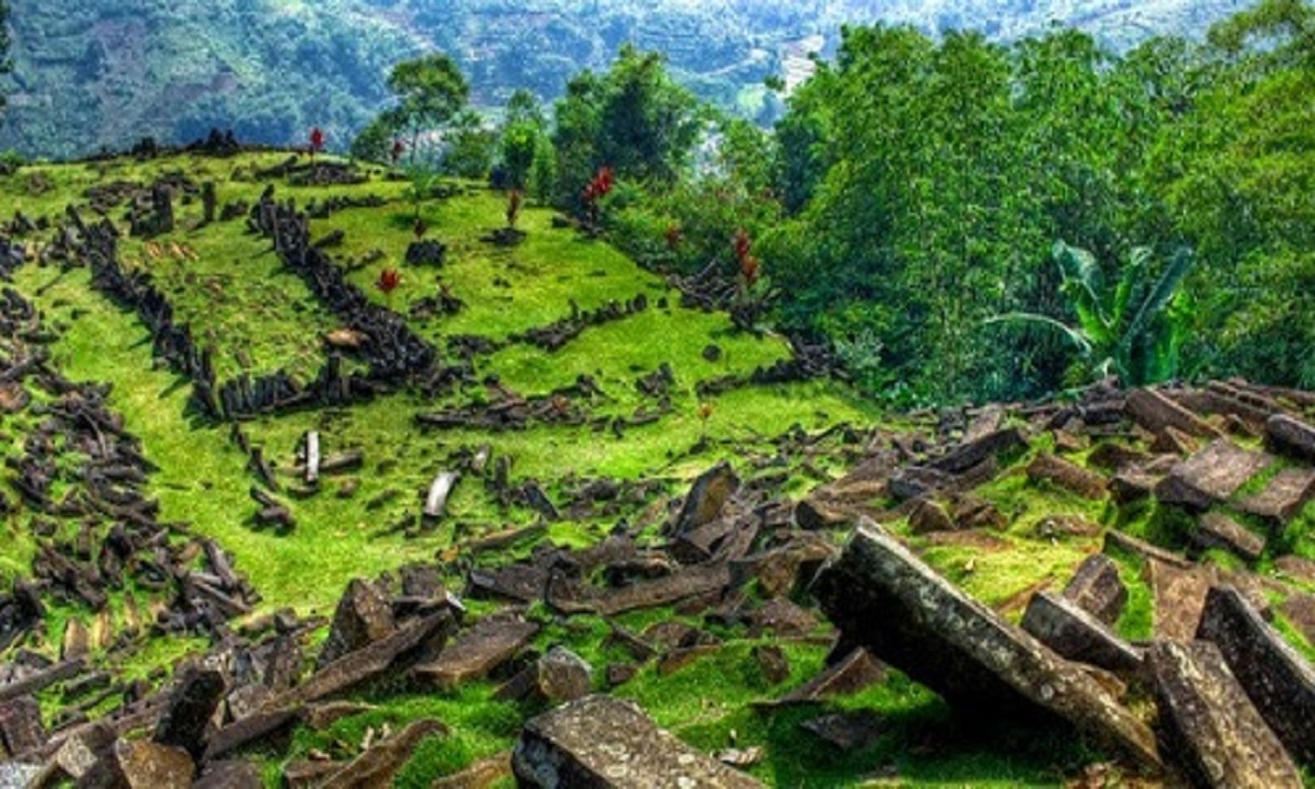 8 Candi Purbakala yang Ada di Jawa Barat