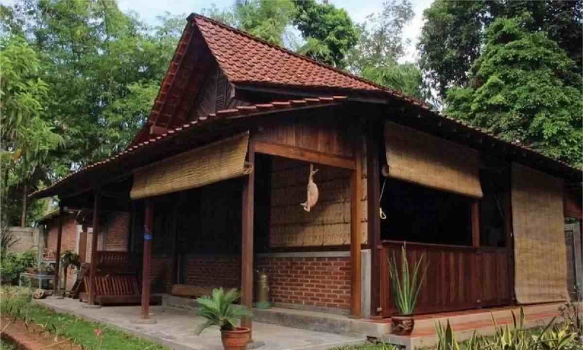 5 Rumah Adat Jawa Barat atau Sunda Beserta Penjelasannya