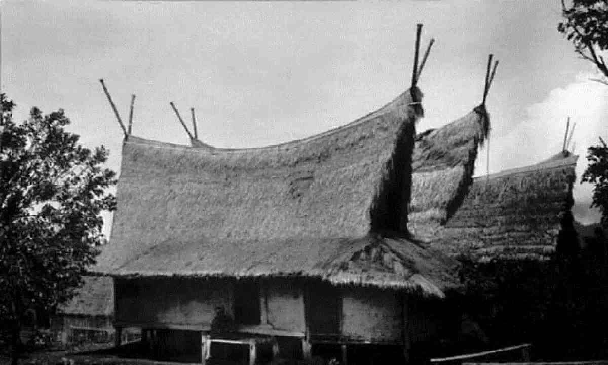 5 Rumah Adat Jawa Barat atau Sunda Beserta Penjelasannya